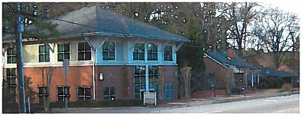 Figure 19-6.5-8: Similar building materials to adjacent single-family dwellings