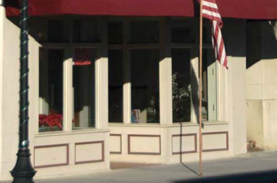 An example of a shop front with a recessed entry