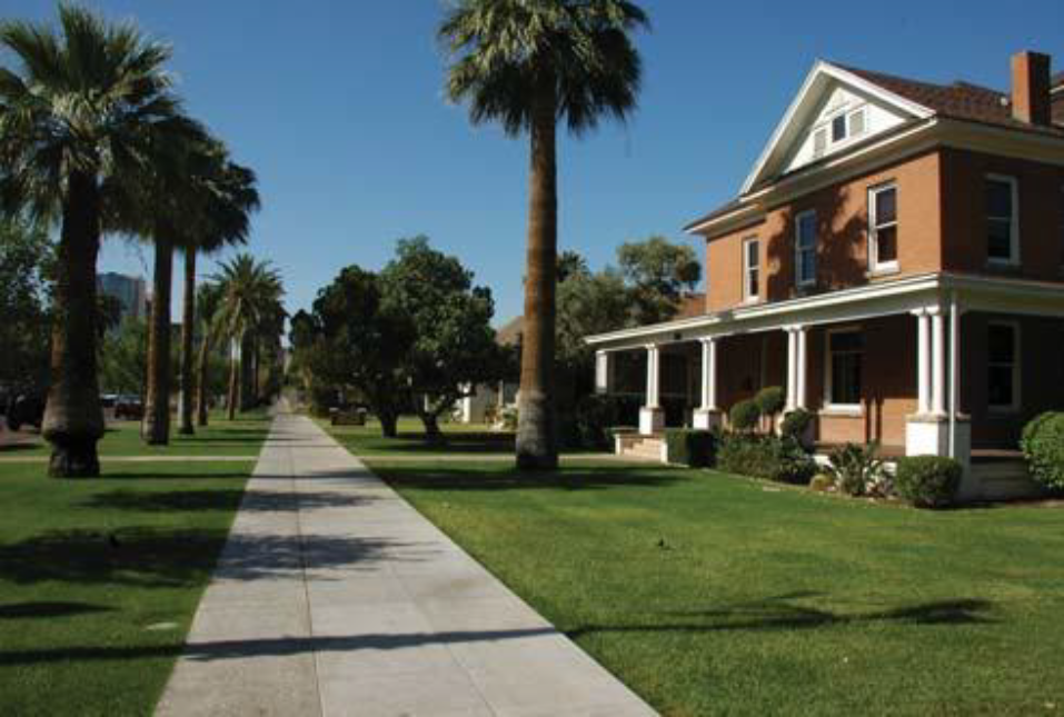 An example of a common yard