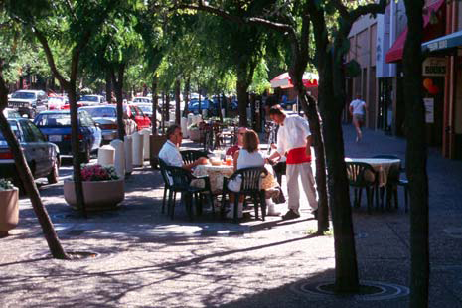 Figure 31 Outdoor Eating