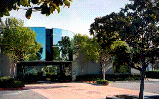 Accent paving has been utilized to emphasize the entry of this building.